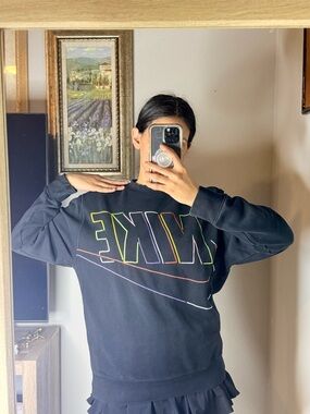 Nike Sportswear Club+ Men's Brushed-Back French Terry Crewneck Sweatshirt with R